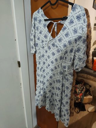 Conjunto vestido y monos verde y rojo