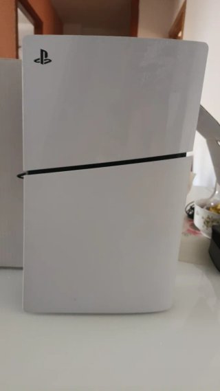 Consola PS5 Sony Blanca y Negra