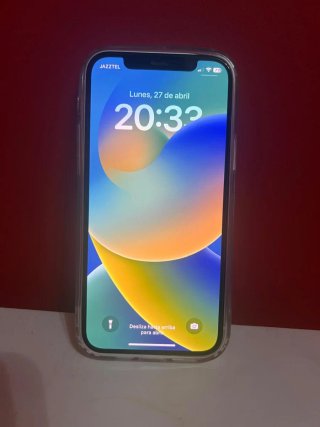 iPhone 12 en muy buen estado