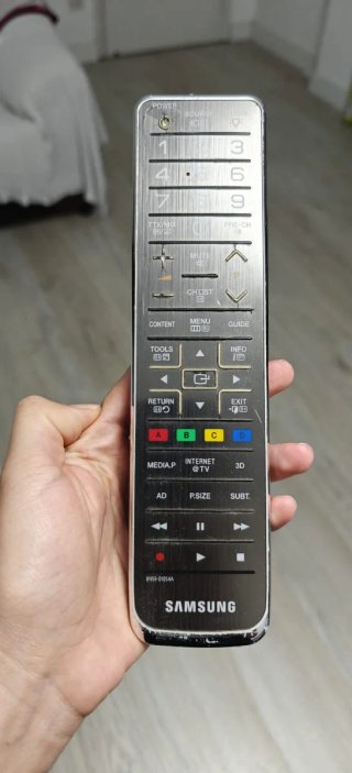 TV Samsung 40” Full HD + Fire TV Stick