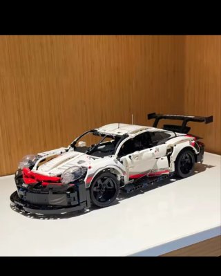 Lego Technic Porsche 1580 piezas sin montar.