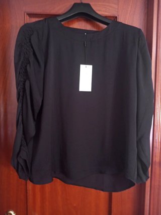 Camisa negra manga larga
