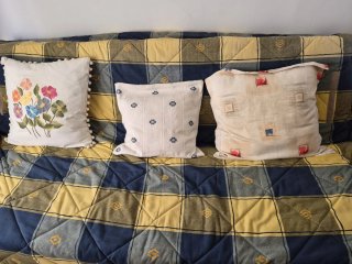 Sofá Cama Tela Azul, Verde y Amarillo