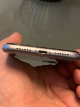 iPhone 11 64GB Morado