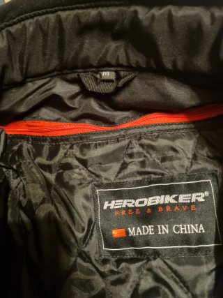 Chaqueta Moto HEROBIKER Negra Roja Blanca. Nueva.