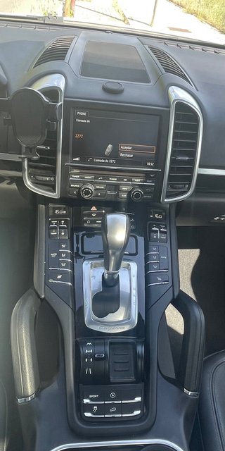 Porsche Cayenne 2012