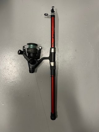 Caña de Pesca Roja con Carrete