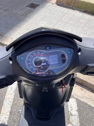 SYM Symphony RS 50 Scooter Plata