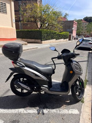SYM Symphony RS 50 Scooter Plata