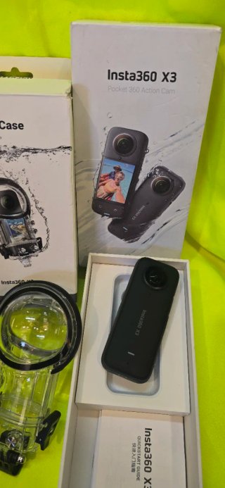 Insta360 X3 Dive Case y Cámara leer bien