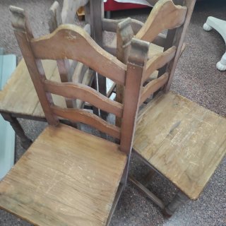 Lote 4 Sillas Madera Maciza Rústica Las 4;  20€