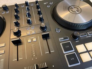 Controladora DJ Native Instruments Traktor S2 MK3