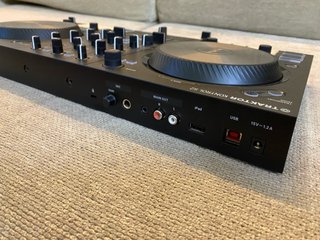 Controladora DJ Native Instruments Traktor S2 MK3