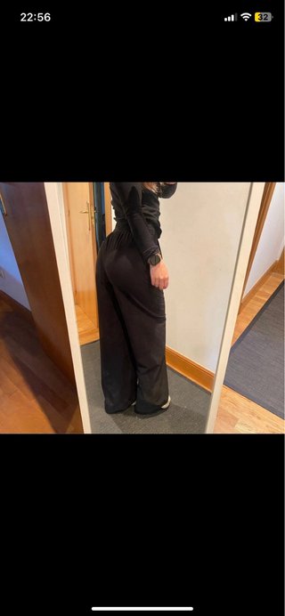 Pantalón de pinzas negro