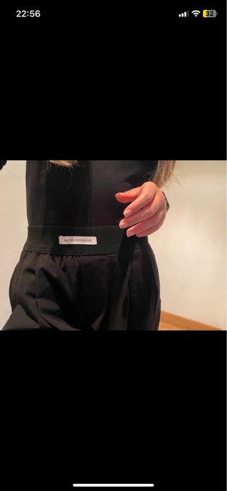 Pantalón de pinzas negro