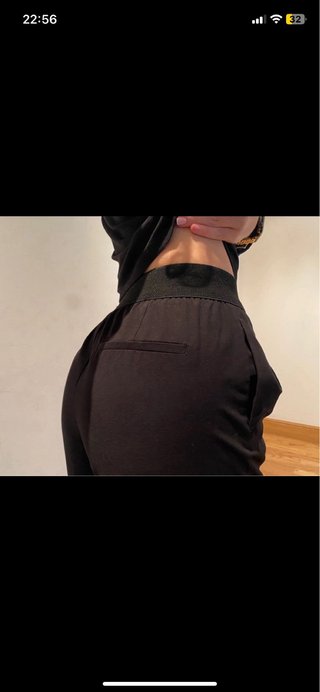 Pantalón de pinzas negro