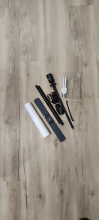 Lámpara de pie Ikea Negra y Blanca