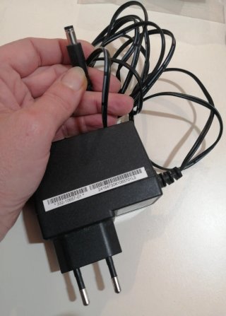 Alimentatore Netgear MH18-7120150-C5 12V 1.5A