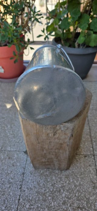 Portalatte vintage in alluminio