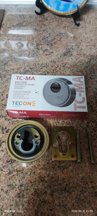 Escudo Seguridad UCEM