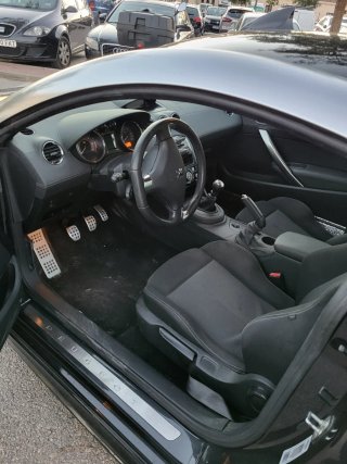 Peugeot RCZ 2010