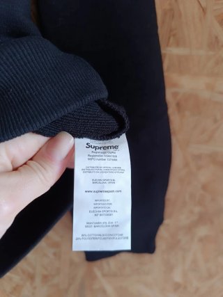 Sudadera Supreme Negra