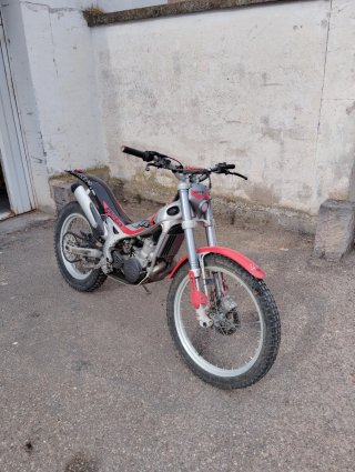 Beta Rev 3 Moto de Trial