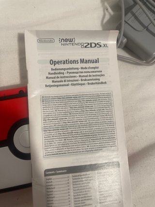 Nintendo New 2DS XL Edición Pokéball