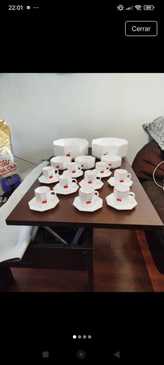Lote ensaladeras y tazas de café con cerezas