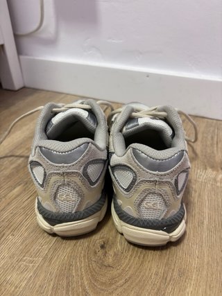 Zapatillas ASICS GEL-NYC Beige/Gris