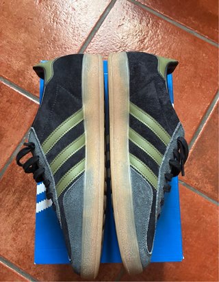 Adidas Gazelle Hombre Negro Verde Oliva