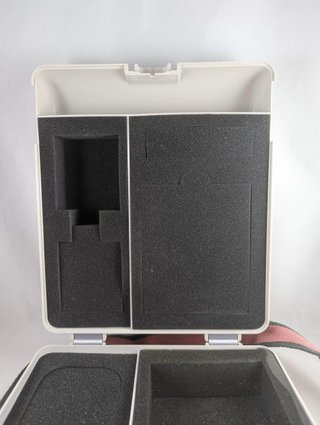 GB ORIGINAL TRANSPORT HARD CASE FOR GAME BOY + OUT