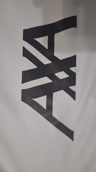 Camiseta Liverpool Entrenamiento Gris
