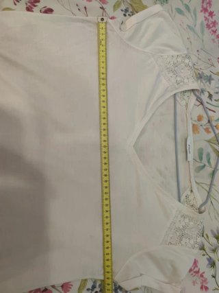 Camiseta Etam beige con encaje