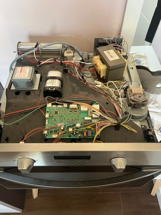 Horno Zanussi ZKG44500XA