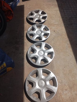 Tapacubos Dacia Llanta 15 (4 unidades)