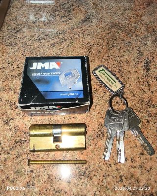 Bombín Seguridad UCEM