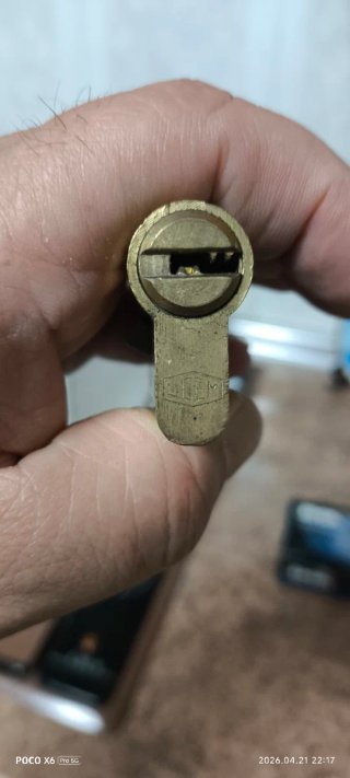 Bombín Seguridad UCEM