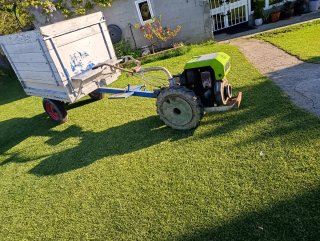 Motocultor con remolque