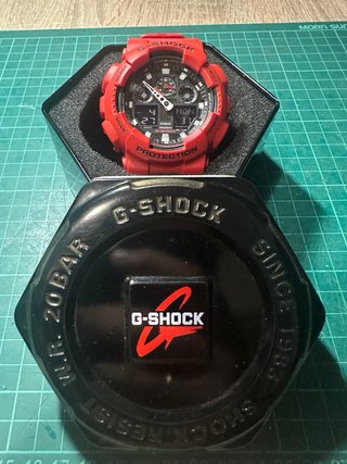 Reloj Casio G-Shock GA-100 Rojo