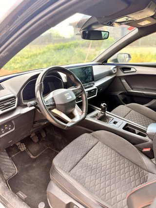 SEAT LEON FR 2021 - PRECIO NO NEGOCIABLE