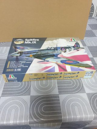 Maqueta Spitfire Mk.IX Italeri 1:48