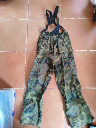 Traje de intemperie 2 piezas camuflaje