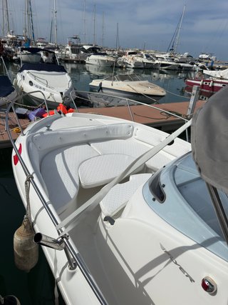 Beneteau Flyer 750 Open con 2 fuerabordas Suzuki