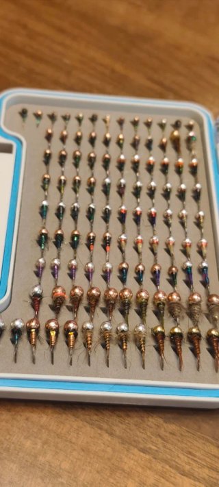 103 Ninfas y Perdigones para Pesca