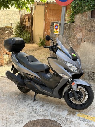 Suzuki Burgman 400
