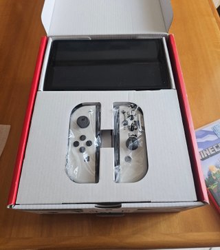 Nintendo Switch OLED - Come nuova + Minecraft