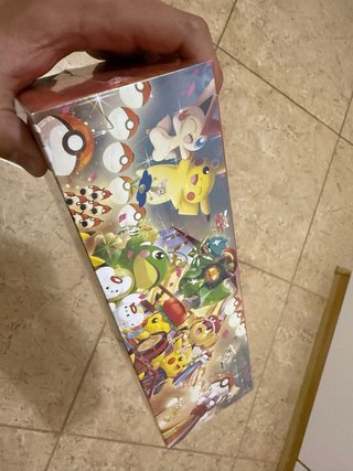 Pokemon Center Hiroshima,Tohoku y Fukuoka selladas