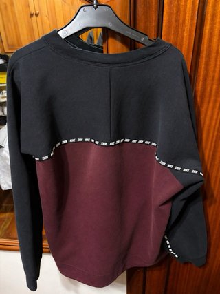 Sudadera Nike Negra y Roja