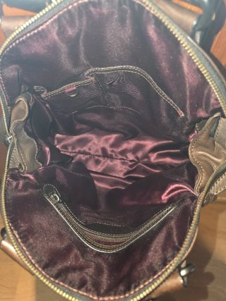 Bolso de piel marrón